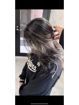 アポロ 横浜駅店(apollo) ハイライトバレイヤージュダブルカラーミルクティーベージュ