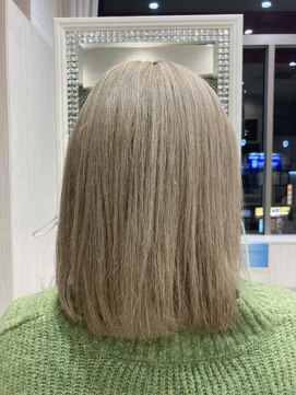 ビス ヘア アンド ビューティー 西新井店(Vis Hair＆Beauty) 透明感抜群♪ダブルカラーブリーチミルクティーベージュ