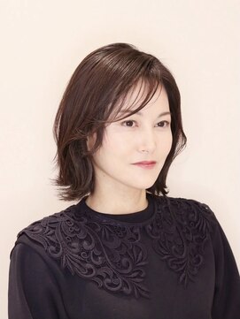 アンベリールフルー(EMBELLIR fleur) 大人のナチュラルボブ