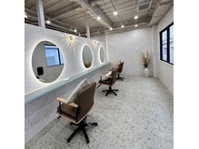 イルバイアトモス(ilu by Atmos)の雰囲気（広々とした可愛い店内です＊【西九条/千鳥橋/野田】）