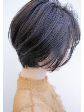 エアービジュー(Air Bijou) 小顔 ショートボブ 大人かわいい