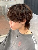 スペインカールスパイキーショートブルーブラックフェザーパーマ