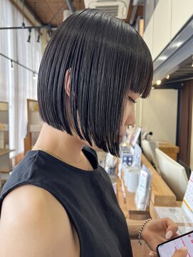 ルシードスタイルアイフラット(LUCIDO STYLE I-FLAT) ミニボブ/切りっぱなし/20代