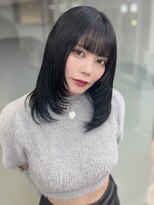 ソラ 広尾店(SORA) ミディアムレイヤーカット/ブルーブラック