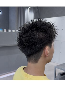 ラヴィット 横浜店(LUVIT) 刈り上げスパイキーショート