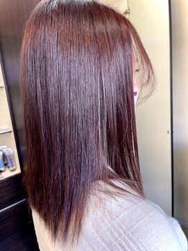 ツヤが出やすいブリーチなしピンクカラー