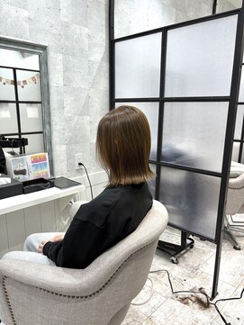 イーズ バイ インス(Yeeee.s by INCE) 白髪ぼかし/脱白髪染め/脱白髪染めハイライト/透明感