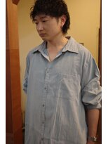 エディ(Edy)&nbsp;メンズ波巻きスパイラルパーマケアパーマ眉毛カット外国人風