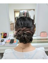 きものサロン すずめ屋&nbsp;お顔合わせの振袖着付け！可愛いルーズシニヨンで！