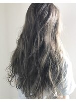 アッベリーレ(A'bbellire)&nbsp;1. バレイヤージュ/ハイライト/アッシュ/ロング/透明感