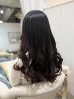 ウミネコ美容室 センター北hanare店(Umineko美容室)&nbsp;弾力とツヤのウェーブロング