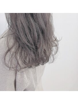 ガーランドウメダ(Garland umeda) ラベンダーアッシュ×ニュアンスうぇーぶ