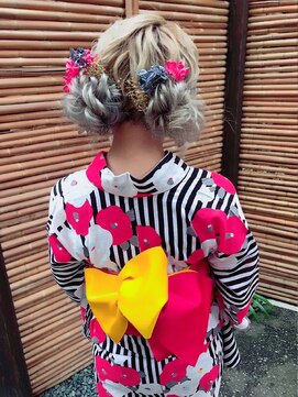 ルナクレセント (Luna crescent) ルーズツインテール