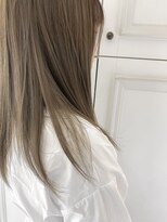 ネオリーブカフ 鶴ヶ峰店(Neolive caff)&nbsp;アッシュグレージュ　ハイライト　くすみカラー　透明感UP