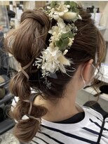 ケイ美容室&nbsp;ポニーテール紐アレンジ  ドレスヘア