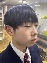 カットサロン HnT&nbsp;ストレートパーマ、マッシュ