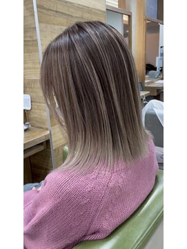 ジゼル(gisele) (小山)バレイヤージュ