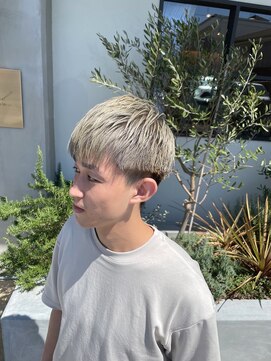 リベラル(liberal) ホワイトシルバー 【20代/30代/40代】