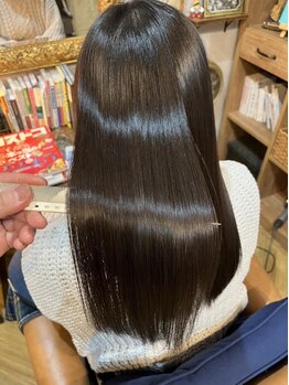 お客様一人一人に合わせたご提案・美髪を作るヘアケアのプロのスタッフ2名にお任せ下さい！【藤岡】