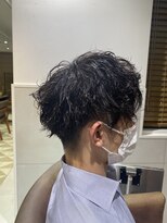 リボーン ビューティー リゾート 松戸店(re-born Beauty Resort) ベリーショートアッシュブラックウルフカルマパーマ