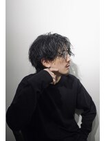 リップスヘアー 銀座(LIPPS hair)&nbsp;メンズパーマ　センターパート　スパイラルパーマ