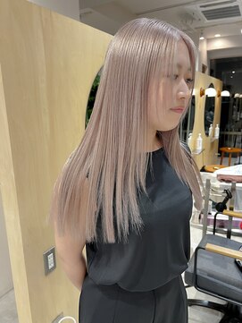 スタン 渋谷(Stam) ミルクティーホワイトベージュレイヤーケアブリーチハイトーン