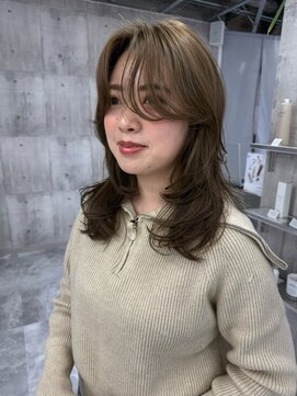 エヴァン(HEVIN) 海外風レイヤーカット ハニーベージュ