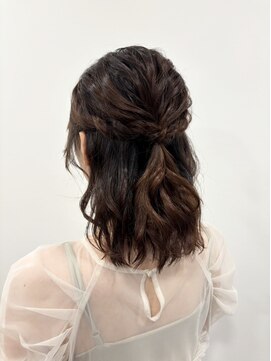 エムタニグチイプセ(M.TANIGUCHI ipse) 華やかハーフアップ