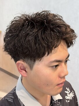 エデアンルクラ 下通(EDEAN Leclat) 熊本 ルーズパーマ スパイキーショート 短髪