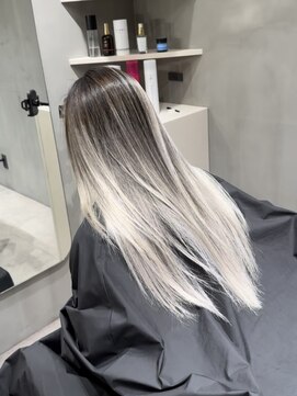 コスモス 町田(COSMOS) バレイヤージュ/ホワイトシルバー/シャドウルーツ