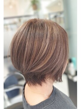 ヘアースタジオ ジェイワン(hair studio J ONE) 30代40代50代60代/くびれ/大人ショートボブ/白髪ぼかし/白髪染め