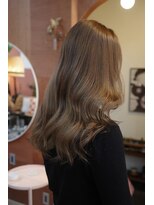 チャプター 問屋町(chapter)&nbsp;髪質改善くびれミディアムミルクティーベージュ透明感ケアカラー