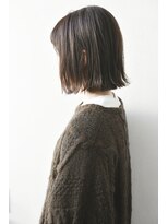 ヴィッカエコル (vicca 'ekolu)&nbsp;【艶っぽく大人っぽい】ほつれ束感×切りっぱなしボブ