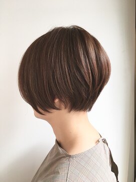 クロワ(croix) 【croix】美シルエットボブ