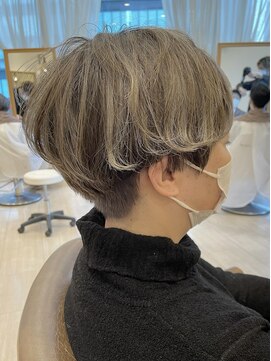 リュドール 名駅(Rue D'or) 短めなマッシュベリーショートスタイル