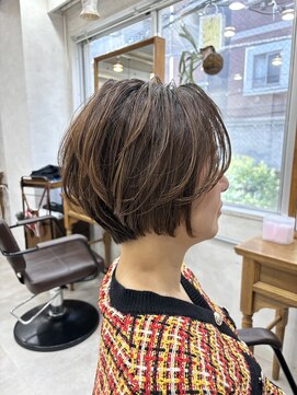 ジュノ(Jeuno) ショートレイヤーボブ