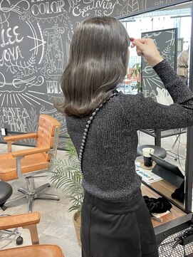 アイリー 名古屋(A/LEE) オリーブグレージュ ブリーチ1~2回