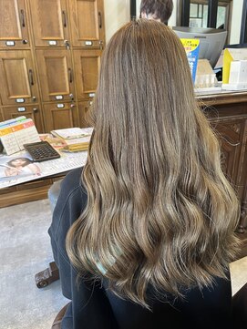 ハグヴィアン(HUG BIEN) ベージュカラー