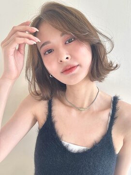 イヴォークトーキョーオーサカ(EVOKE TOKYO osaka) 20代30代40代 レイヤーボブ コテ巻き 小顔カット ベージュカラー