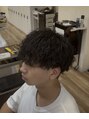 モットコウ 本町(Mot-Co) パーマ得意です!お客様の骨格に合わせて巻いてます!