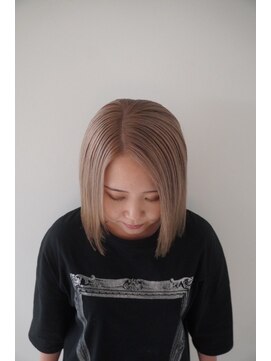 ロマリア 渋谷 渋谷宮益坂(Lomalia) 似合わせカット[渋谷駅/ダブルカラー/ケアブリーチ/縮毛矯正]