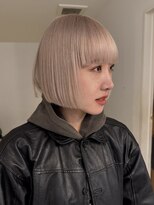 ナループロアポンテ(Nalu pu loa PONTE)&nbsp;ハイトーンボブホワイトベージュパーマ落としダブルカラー
