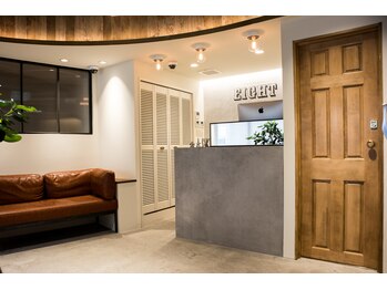 EIGHT mizonokuchi 溝の口店 【エイト】