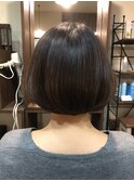 ゆるやか前上がりボブ
