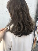 こだわりハイライトベージュカラー×ふんわりウェーブロング