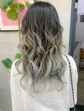 テトヘアー(teto hair) バレイヤージュ、ホワイトグレー、グラデーションカラー