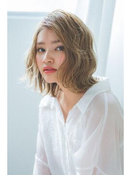 アルーシェ 新宿店(Alushe) ＼柔らかな印象を与えるフリンジウェーブ／