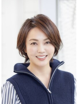 ミチオ ノザワ ヘアサロン ギンザ(Michio Nozawa HAIR SALON Ginza) [那須久美子]大人カジュアルショート