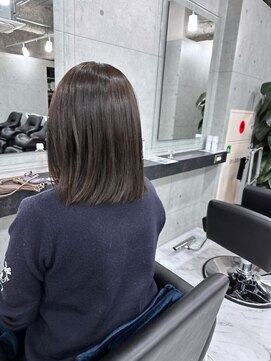 エンディアリング 東銀座(Endearing) 黒髪/グレーベージュ/レイヤーロング/前髪パーマ/銀座/東銀座