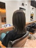 オリーブグレージュ